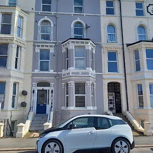 2 House Apartment Bridlington
